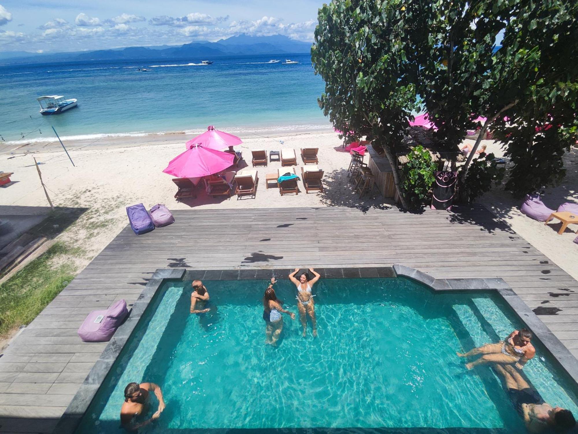 Lushy Hostel Nusa Penida Toyapakeh Exterior photo